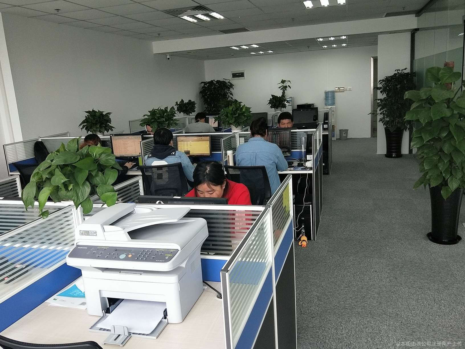 企業(yè)經(jīng)營(yíng)魔方 專業(yè)咨詢?nèi)绾巫尅吧虾ｖ螘住备蝿?dòng)企業(yè)未來